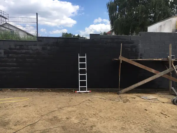 Mauer aus Schalungssteinen – Foto 7 von 10